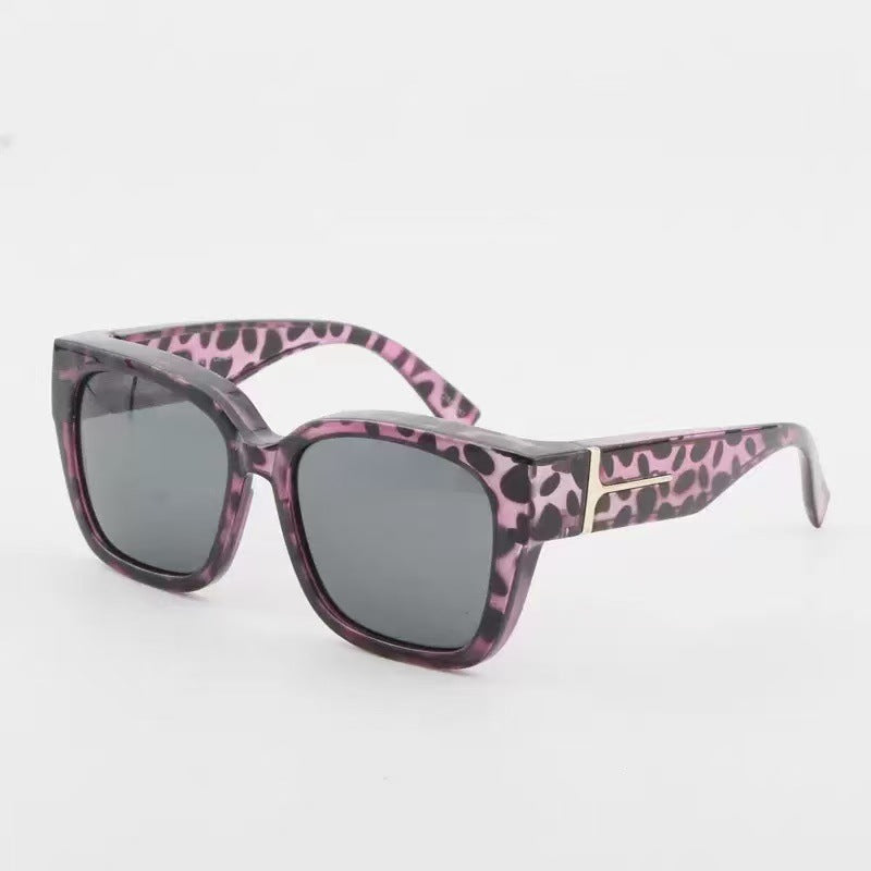 Korean-Style Oversized Myopia Glasses With A Leopard Print For A Premium Look