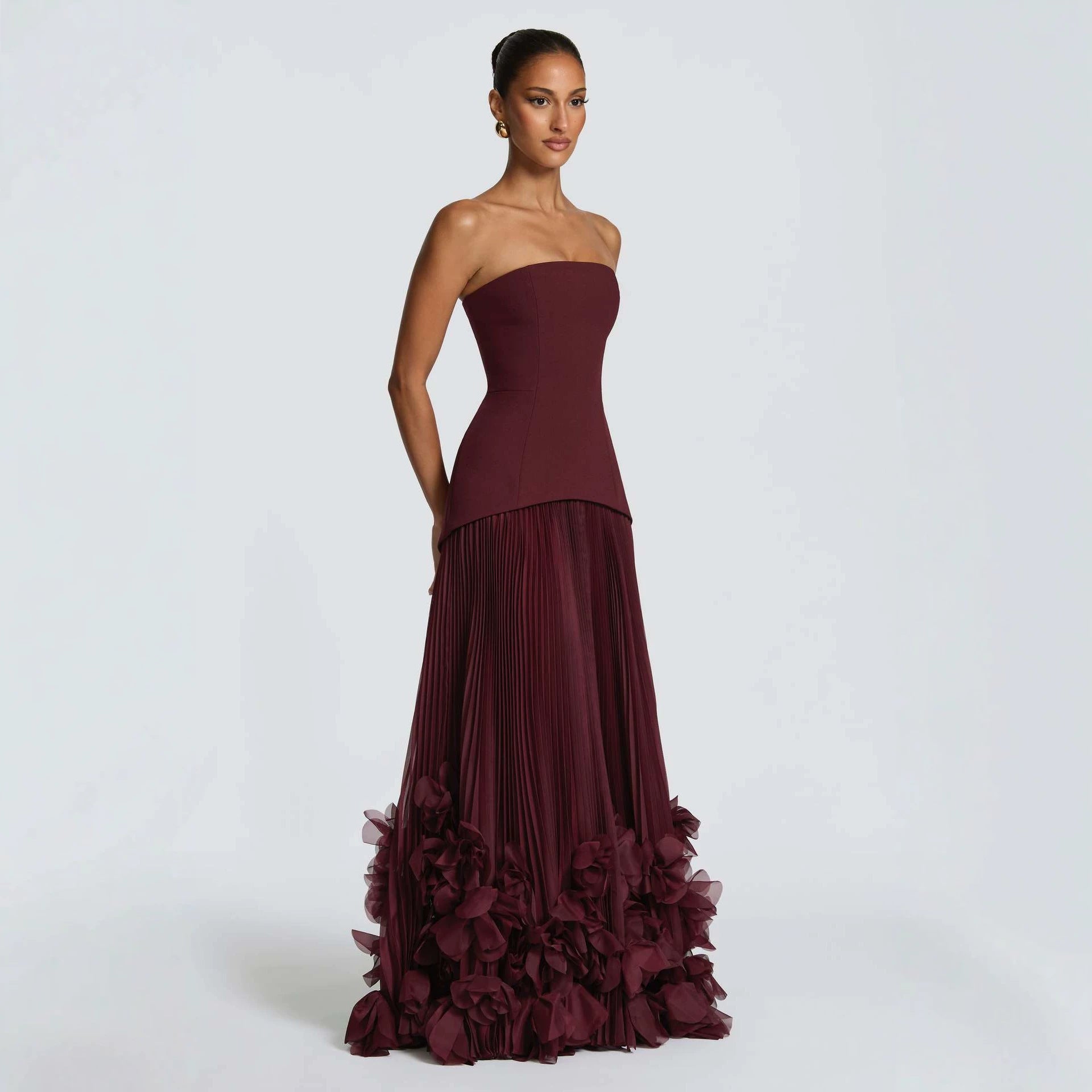 Three-Dimensional Petal-Style Strapless Floor-Length Waist-Cinching Dress