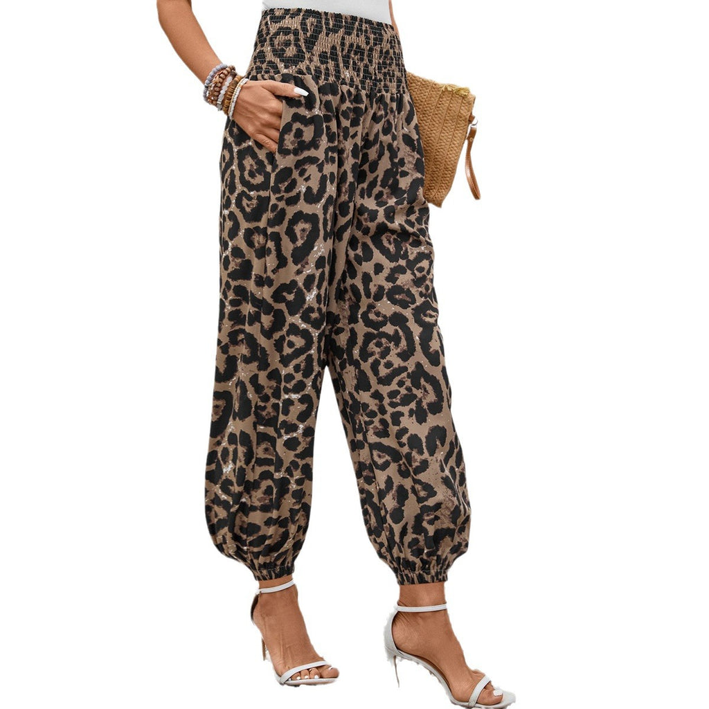 Trendy Leopard-Print Casual Jogger Capri Pants With An Elastic Waist And Wide Pockets