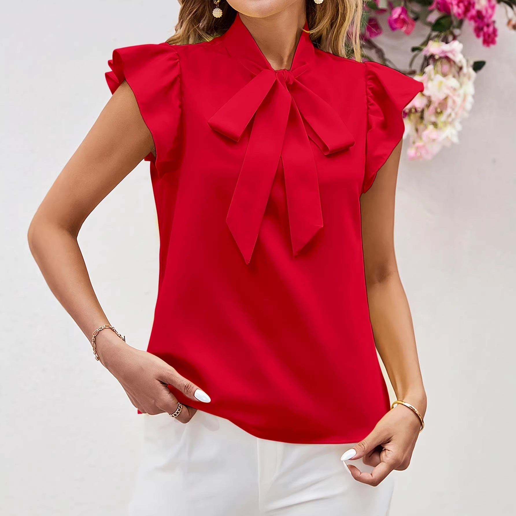 European And American-Style Elegant Blouse With A Bow Tie