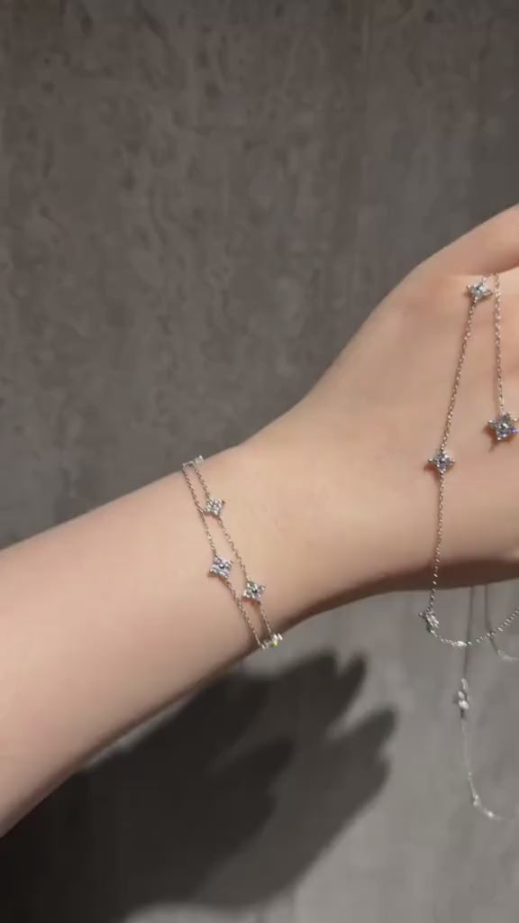 By Rouge Velvor - Four-Leaf Clover Bracelet Charm - Timeless Lucky Accessory