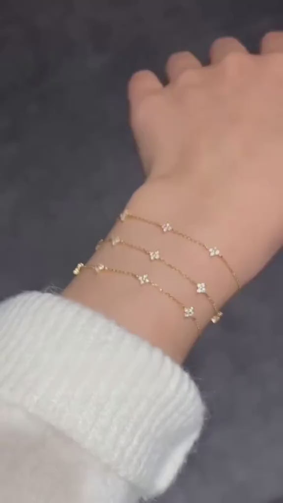 By Rouge Velvor - Four-Leaf Clover Bracelet Charm - Timeless Lucky Accessory
